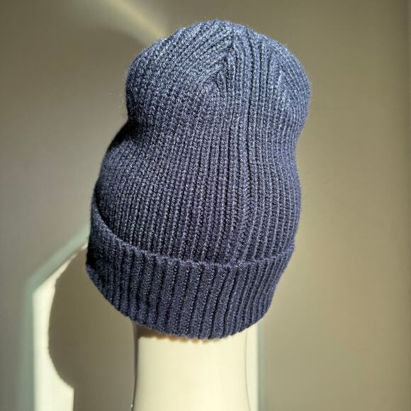 GAP Navy Knit Embroidered Logo Beanie Unisex – One Size - Picture 3 of 8